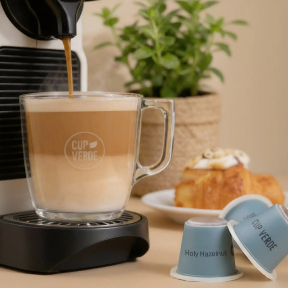 haselnuss-kaffee-cup-verde